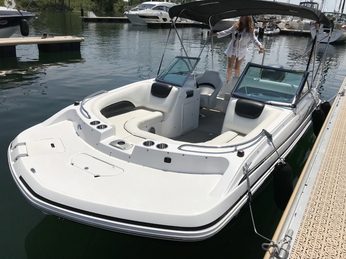 Hurricane Sun Deck Boat with Yamaha Outboard Motor