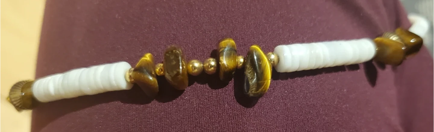 White Heishi Bead and Tiger's Eye Necklace - photo 2