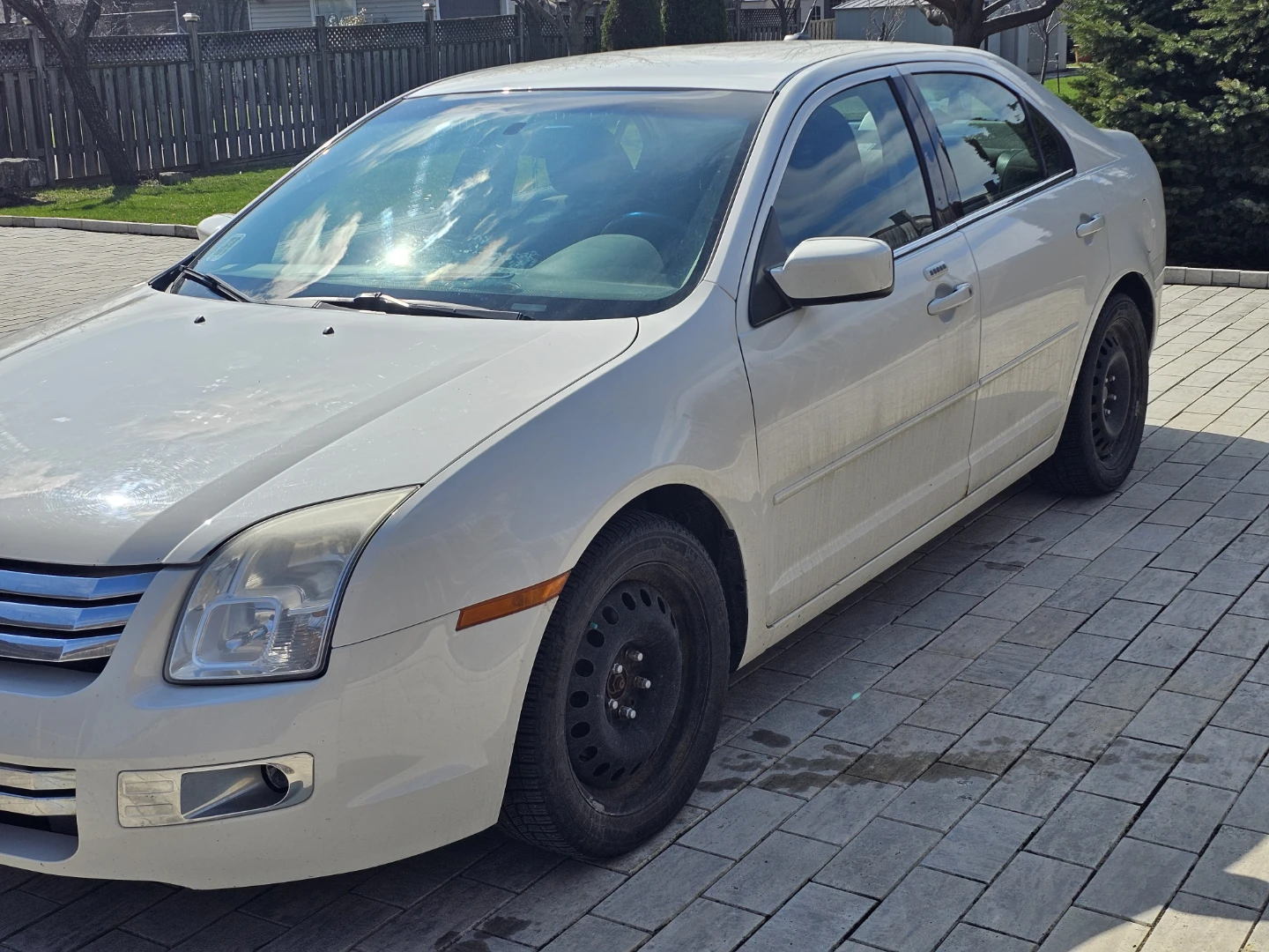 White Ford Fusion Sedan - photo 2