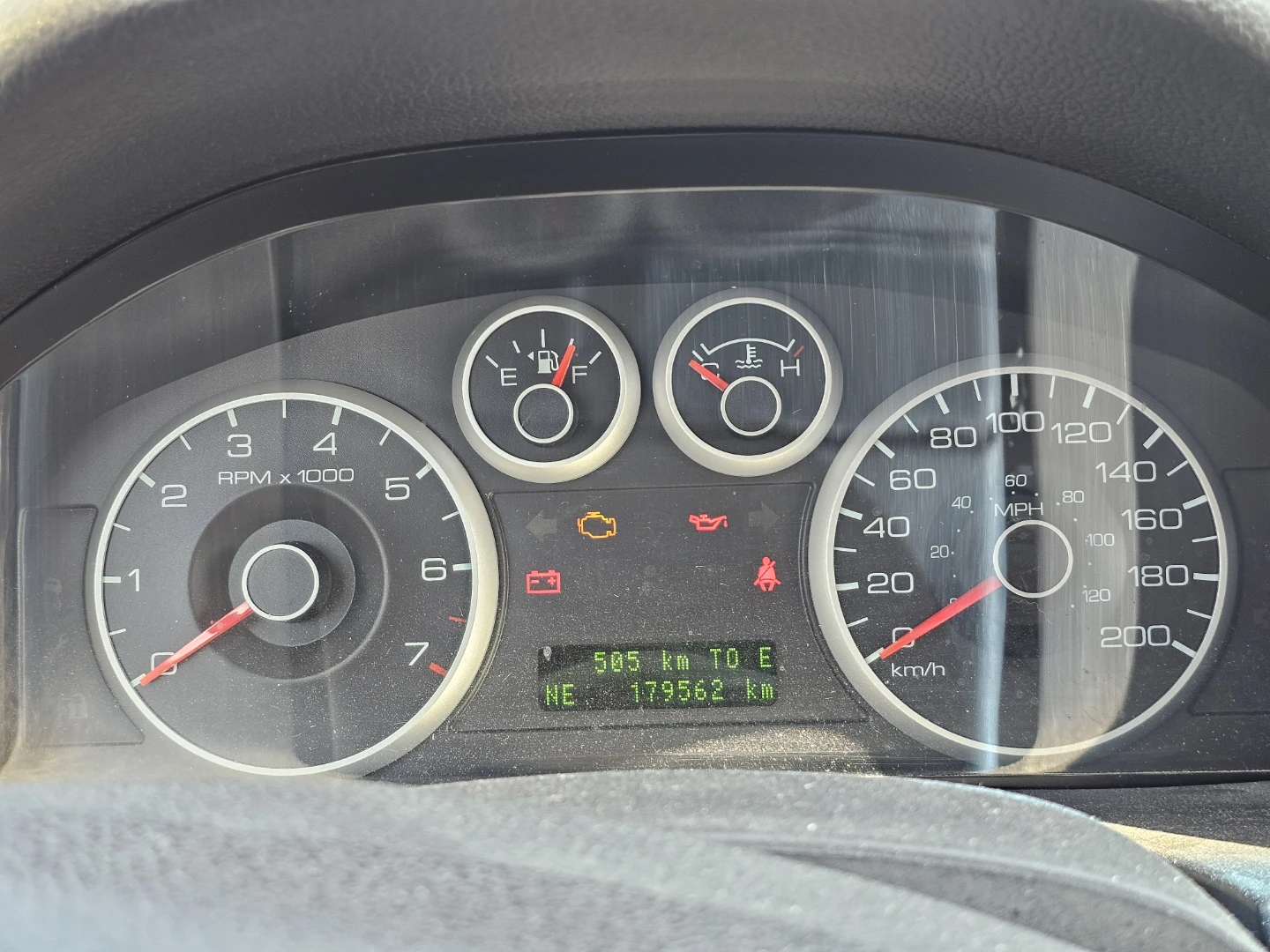 White Ford Fusion Sedan - photo 3