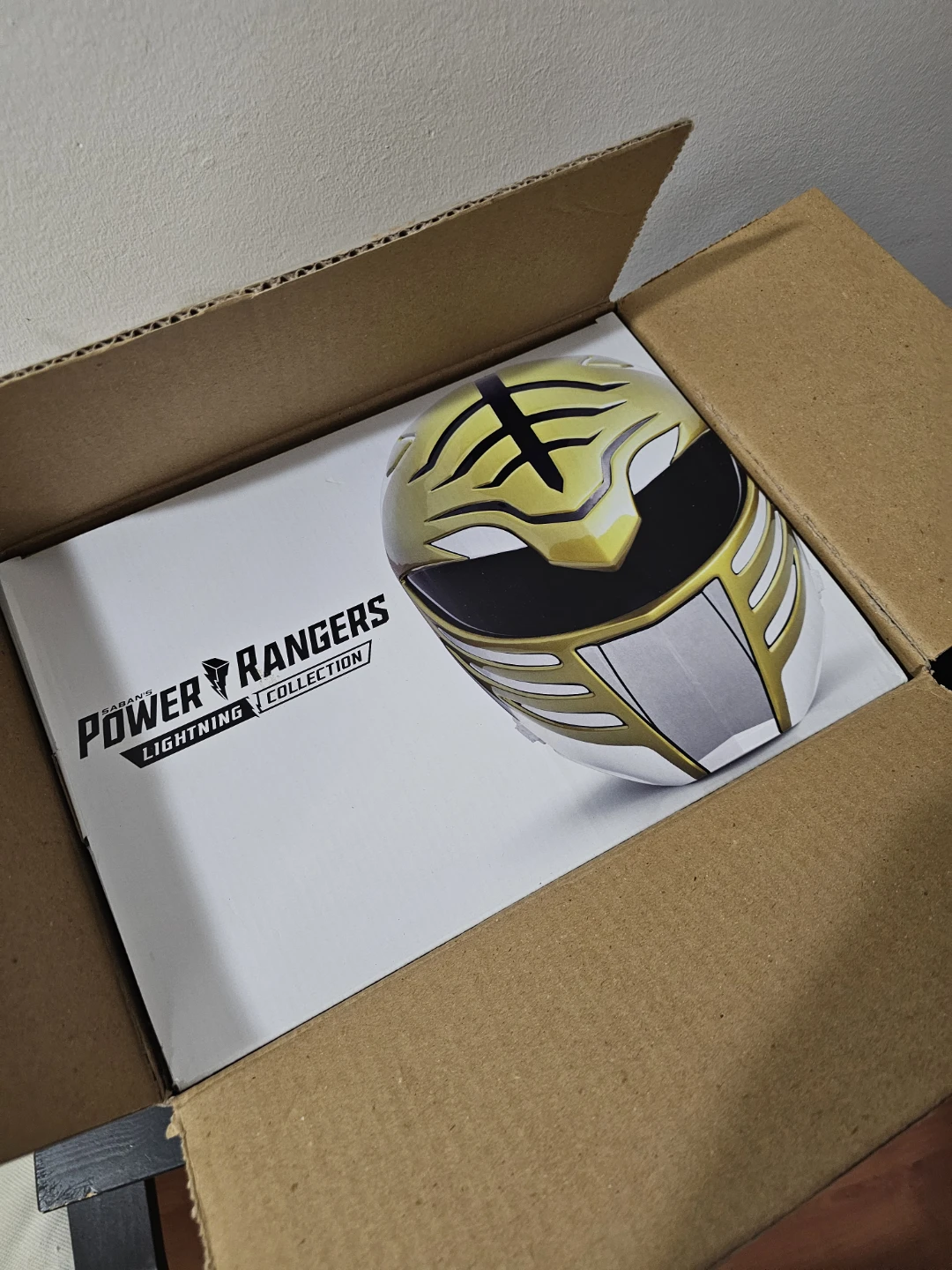 Power Rangers Lightning Collection White Ranger Helmet - photo 4
