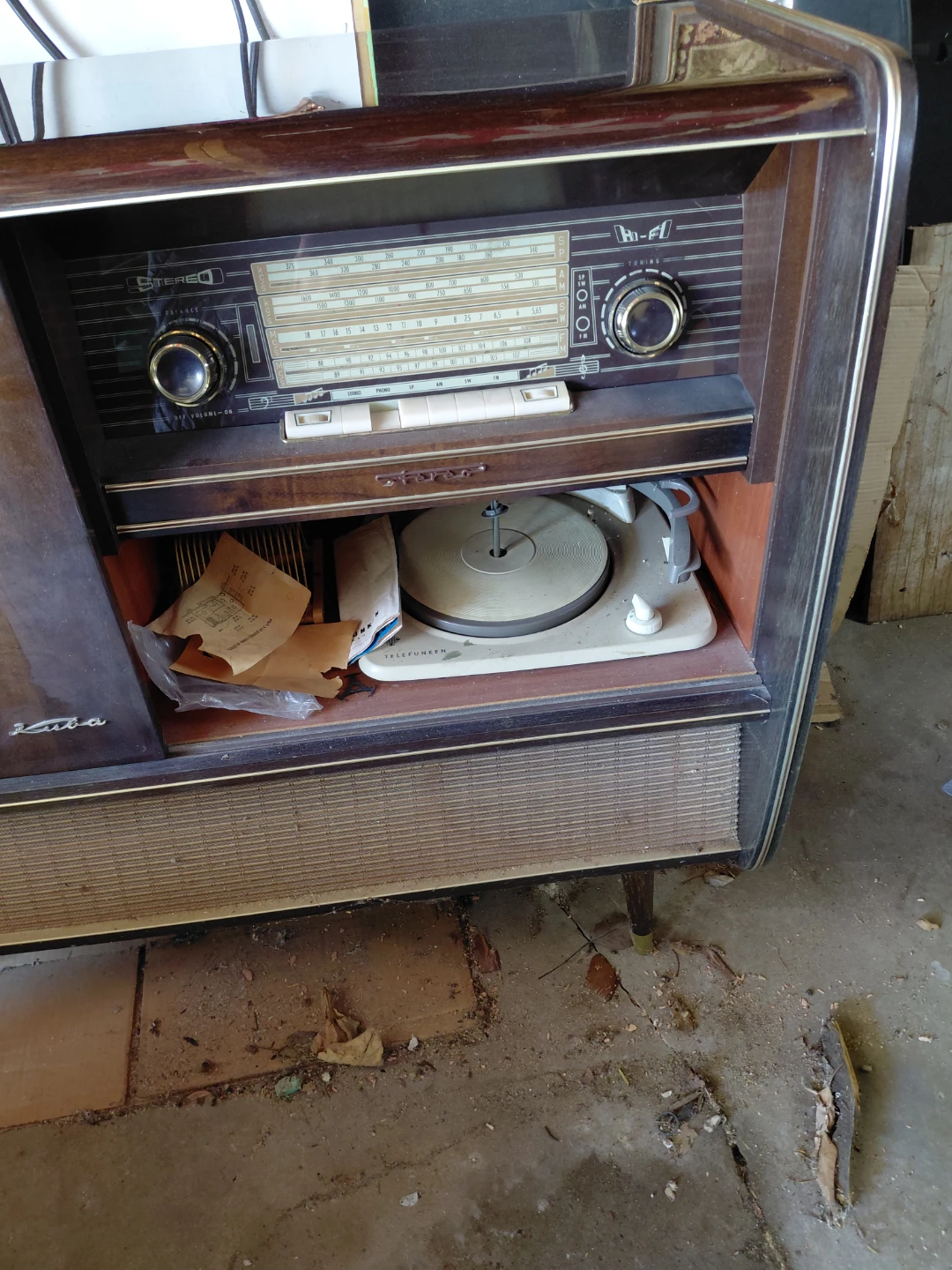 Kuba-Telefunken  Hi-Fi Stereo Radio & Record Player Console