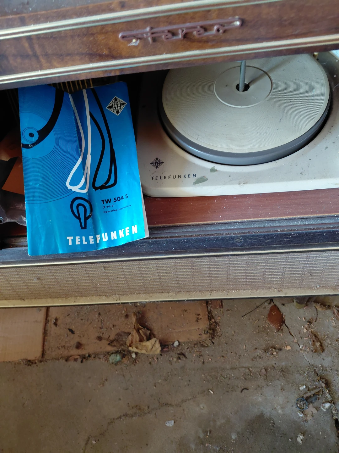 Kuba-Telefunken  Hi-Fi Stereo Radio & Record Player Console - photo 3