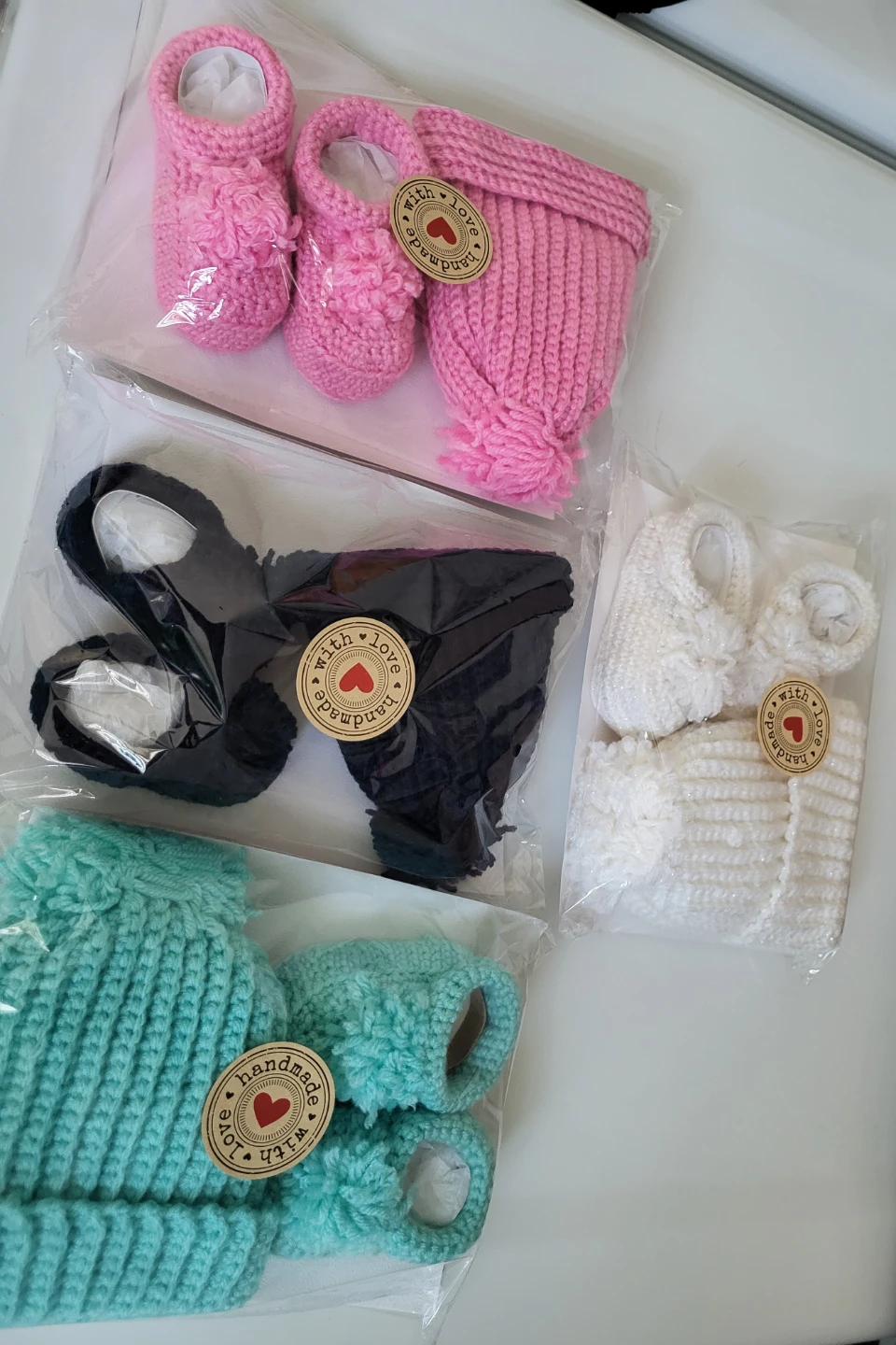 Handmade Baby Hat and Booties Set - photo 5
