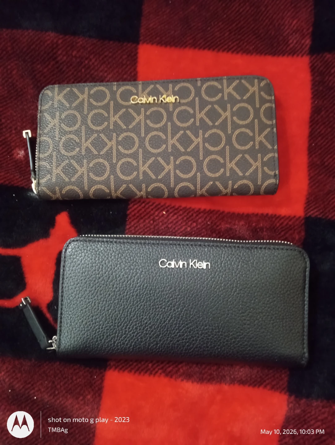Calvin Klein Women's Wallets - Black and Signature Print