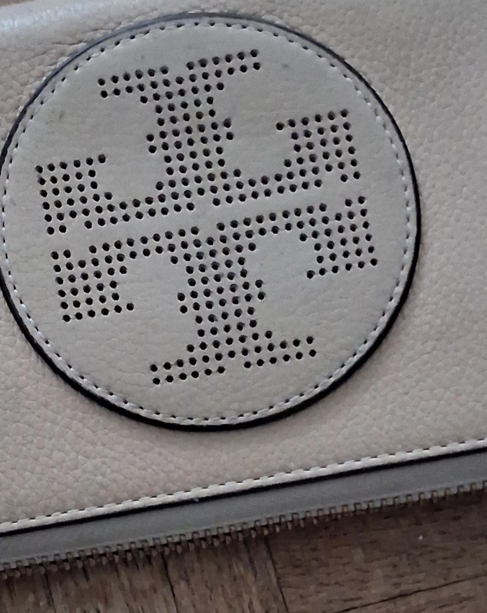 Tory Burch Pebble Leather Zip Around Wallet - photo 5