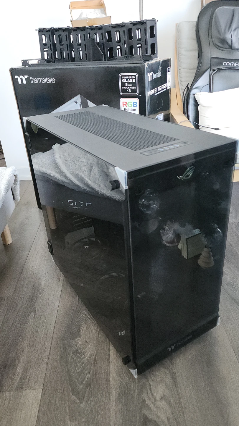 Computer Gaming Case - RGB Super Tower Thermaltake VIEW 91 - photo 4