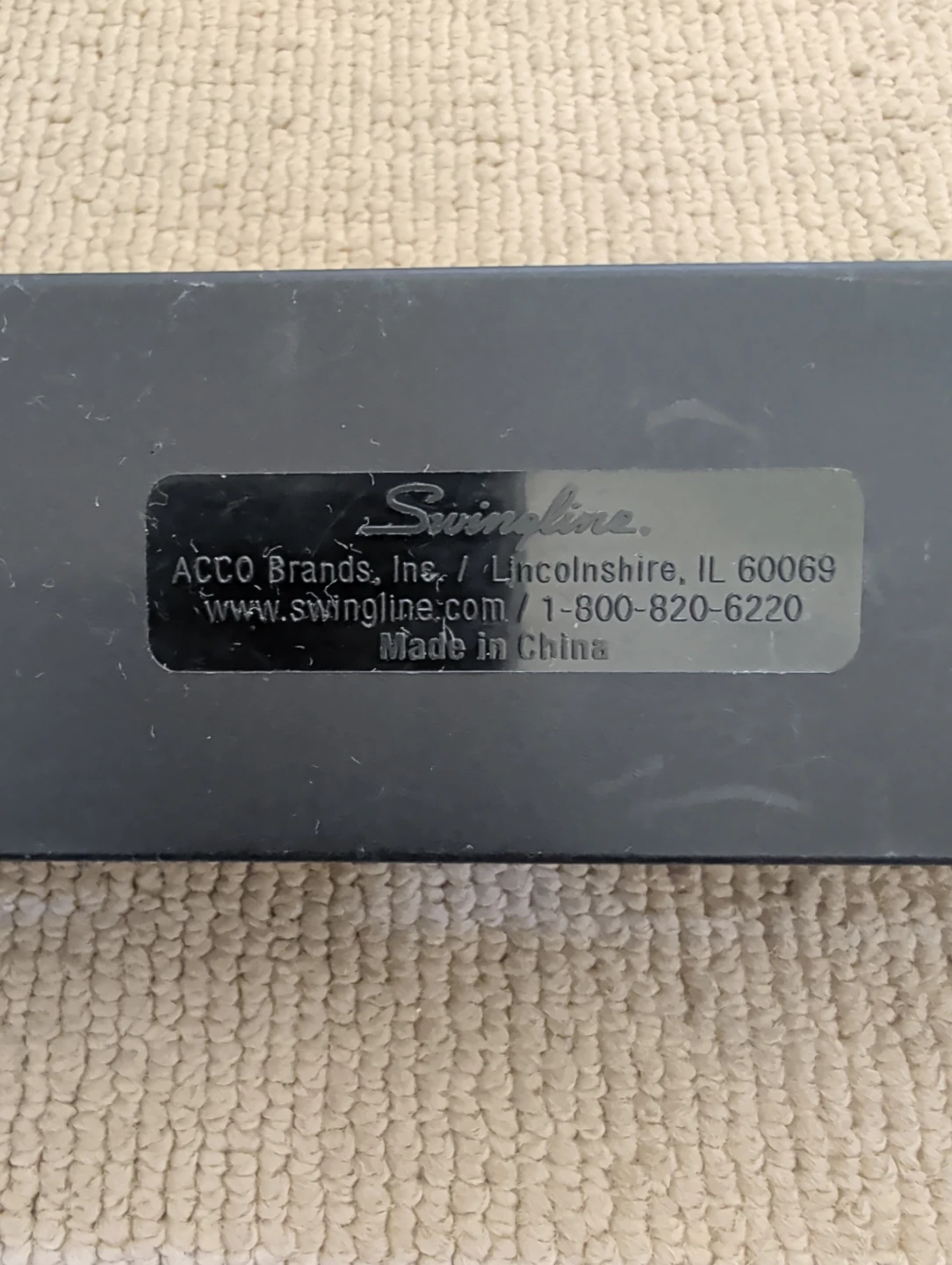 Swingline Black 3-Hole Punch - photo 3