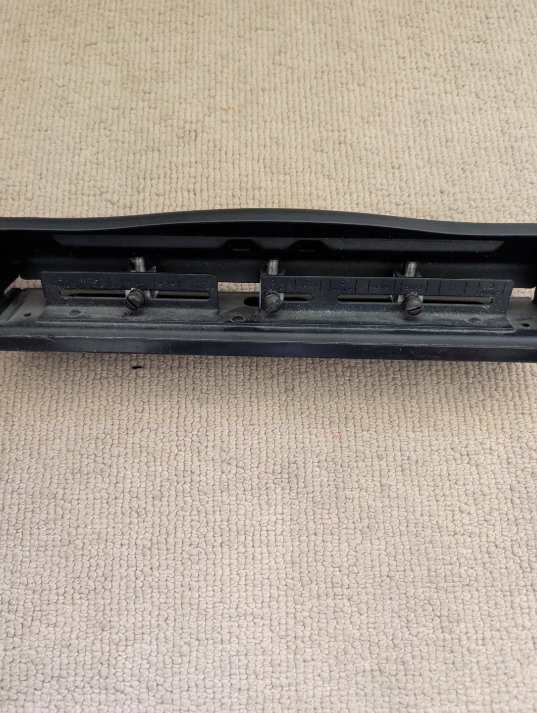 Swingline Black 3-Hole Punch - photo 4