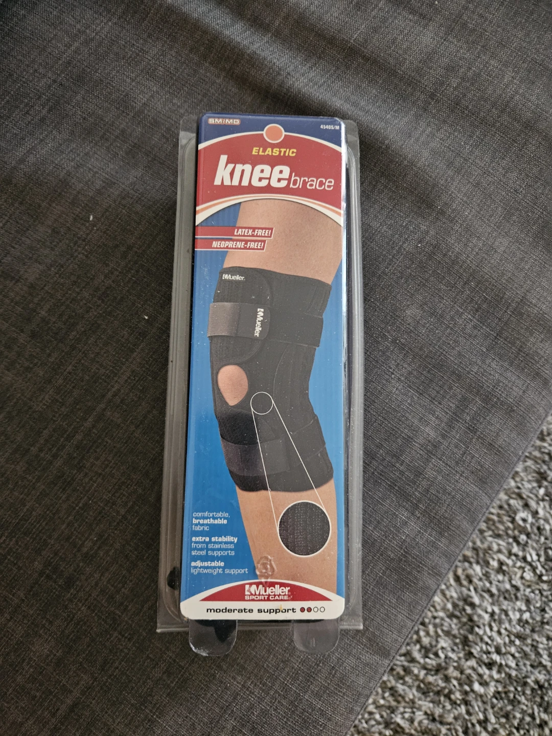 Mueller Elastic Knee Brace