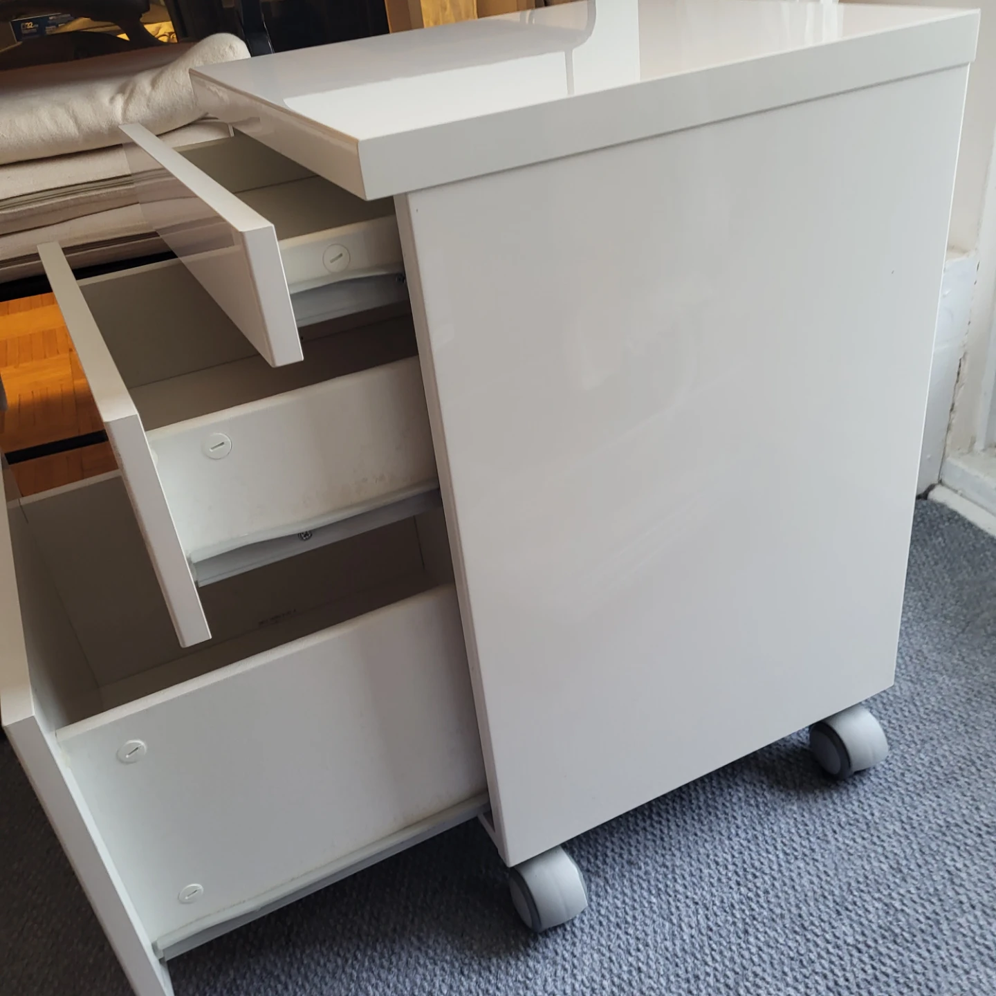 Ikra besta cabinet under desk White  3-Drawer Cabinet - photo 3