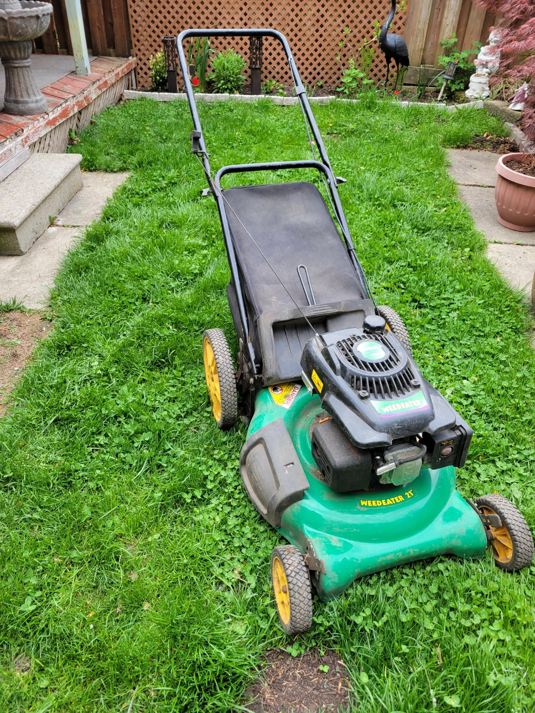 WEEDEATER XT Lawnmower with Grass Catcher - photo 2