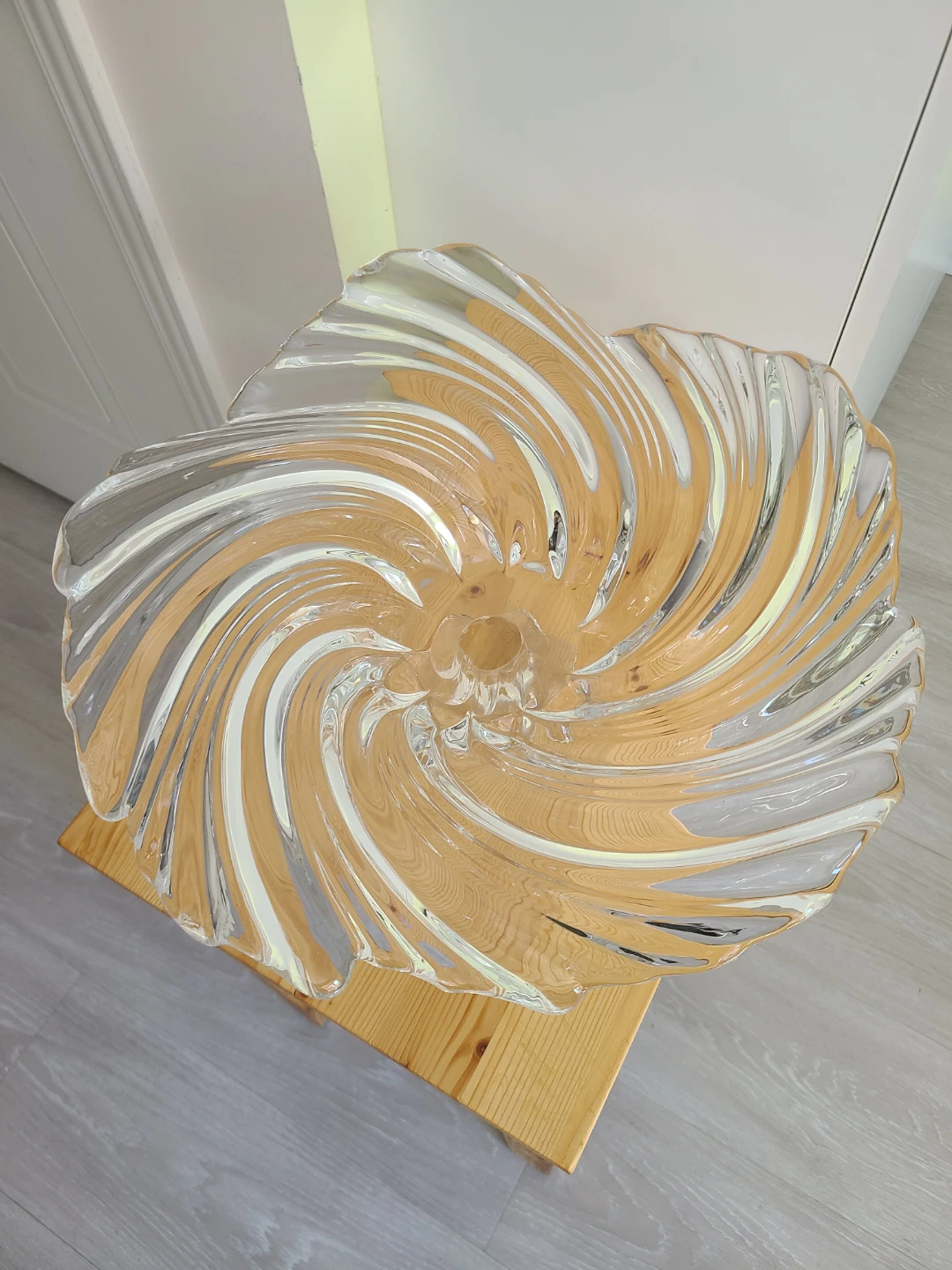 Clear Swirl Glass Pedestal Fruit Bowl
