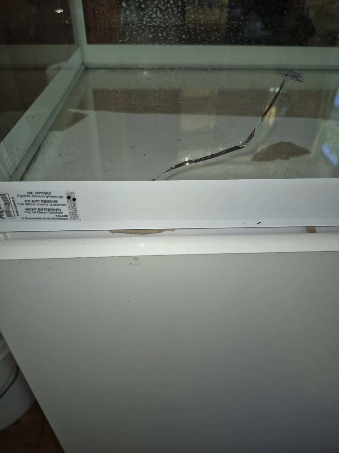 Aquarium Tank with Damaged Corner - photo 2