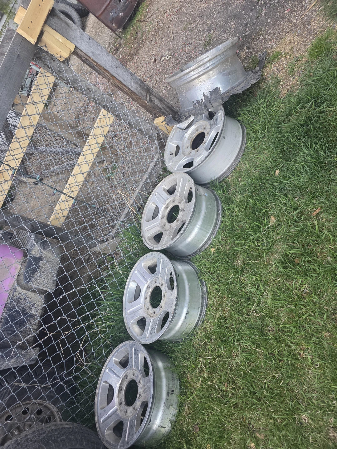 Multiple FREE Tires ~ Rims 40$