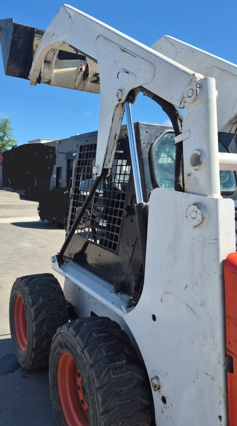 Bobcat Skid Steer Loader 773 F-  with Bucket