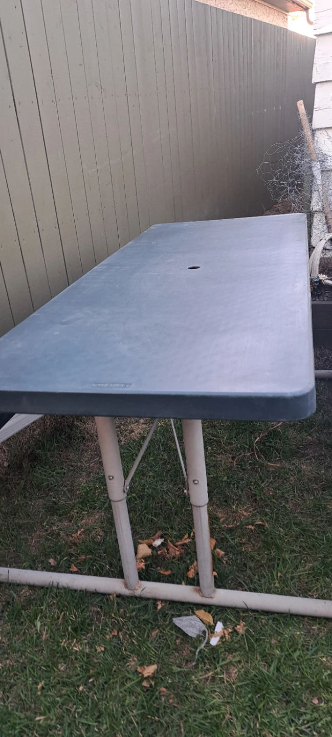 Lifetime Picnic Table - photo 2
