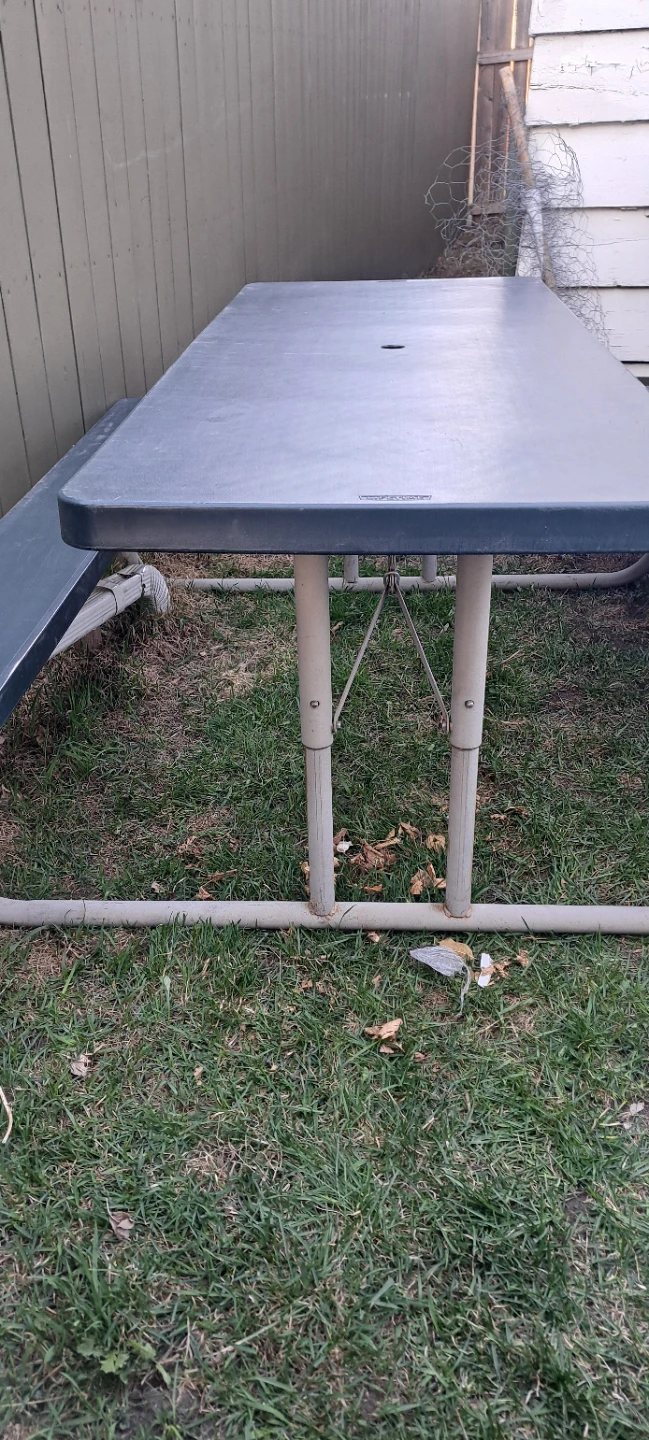 Lifetime Picnic Table - photo 4