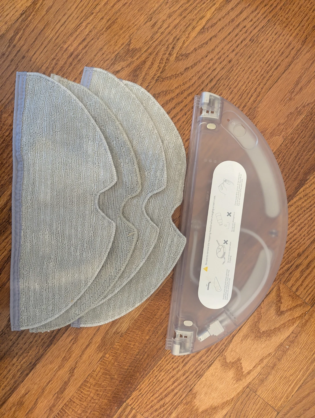 DreameTech Robot Vacuum D9 NA Version Mop Pads & Water Tank