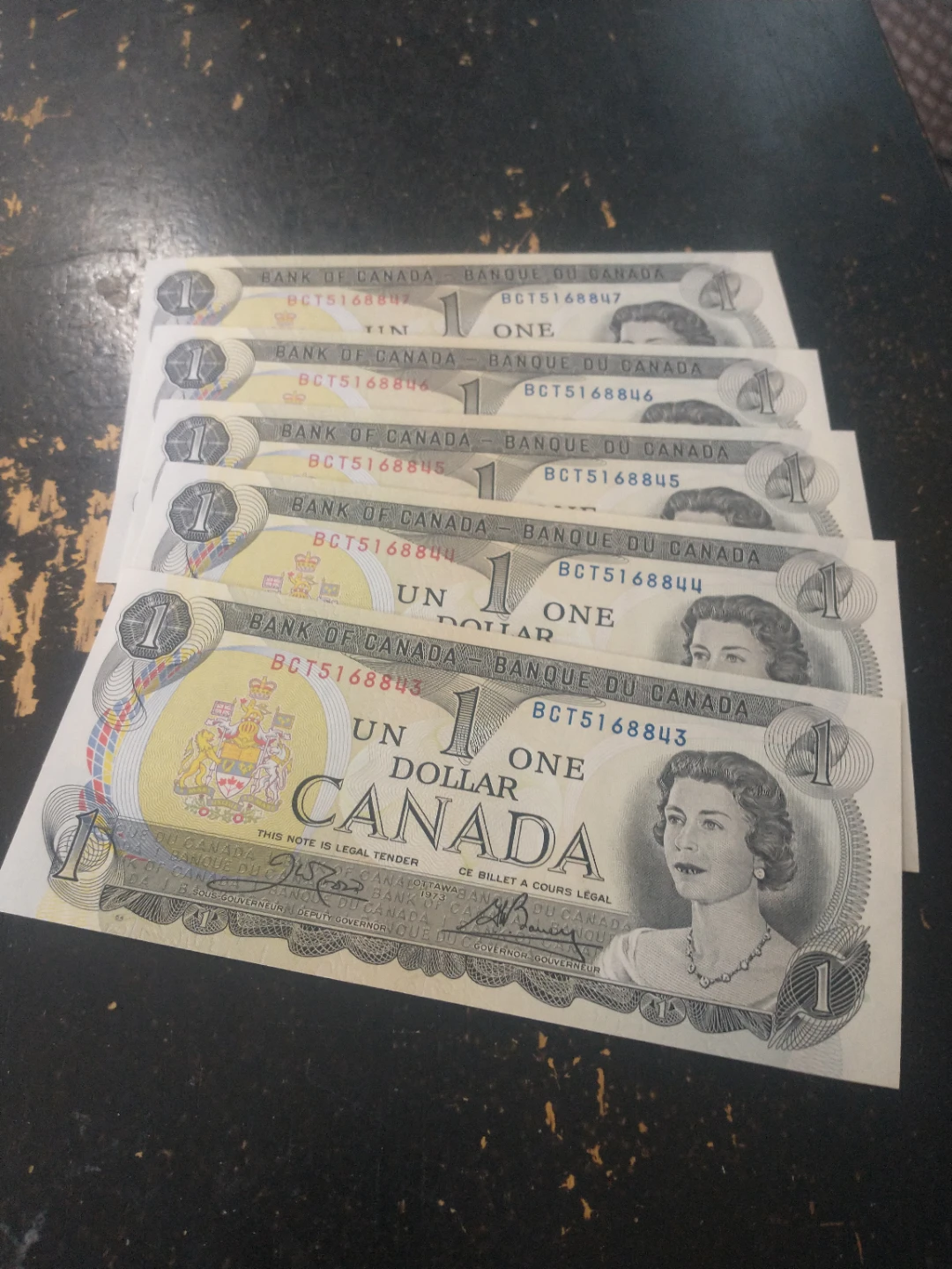 1973 Canada uncirculated 5 consecutive $1 banknotes ends ~8847