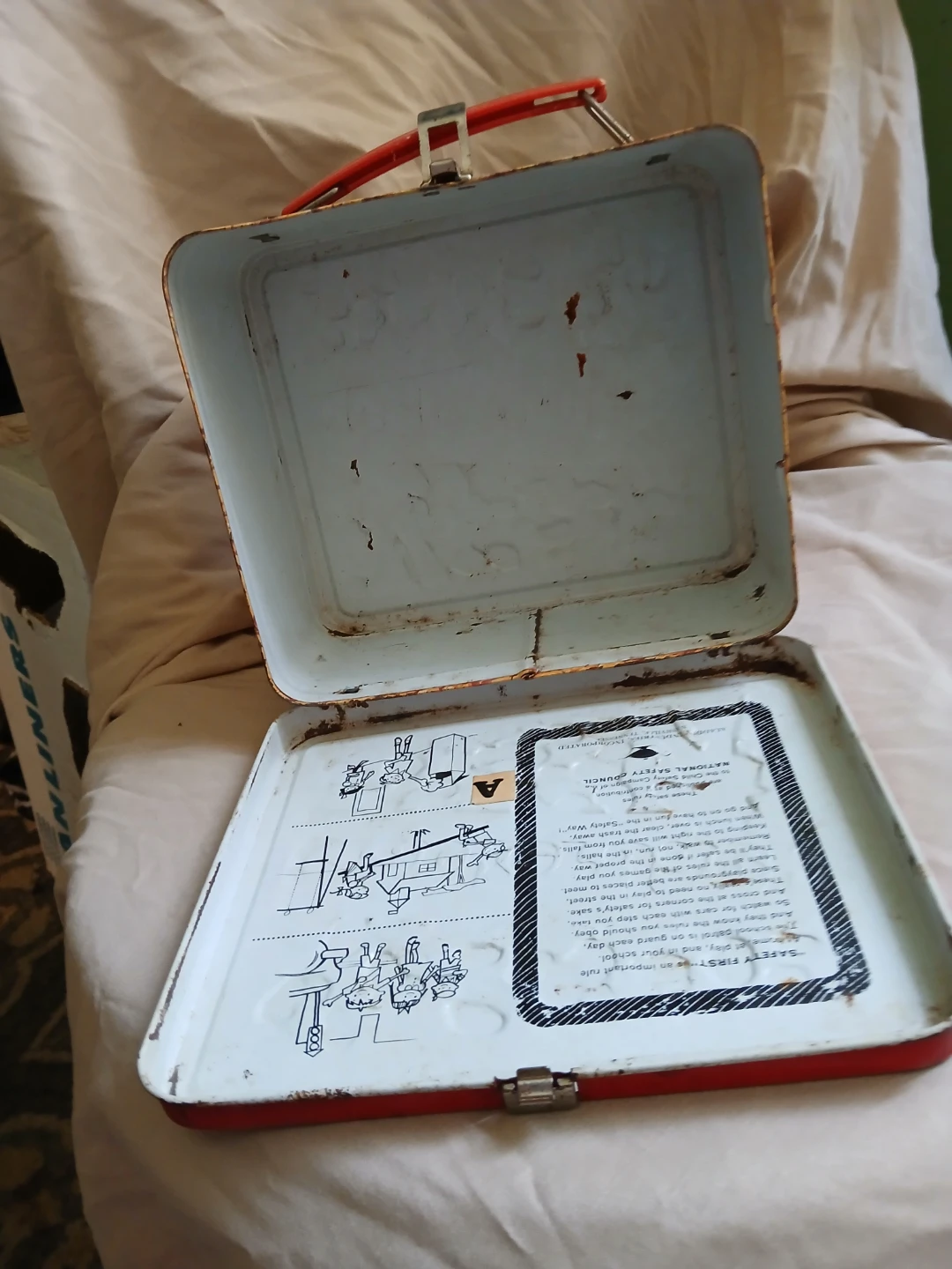 Vintage Cracker Jack Tin Lunch Box - photo 2