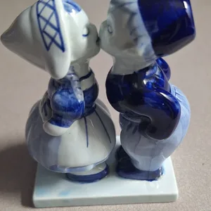 Delfts Blauw Hand Painted Figurine NO. 633