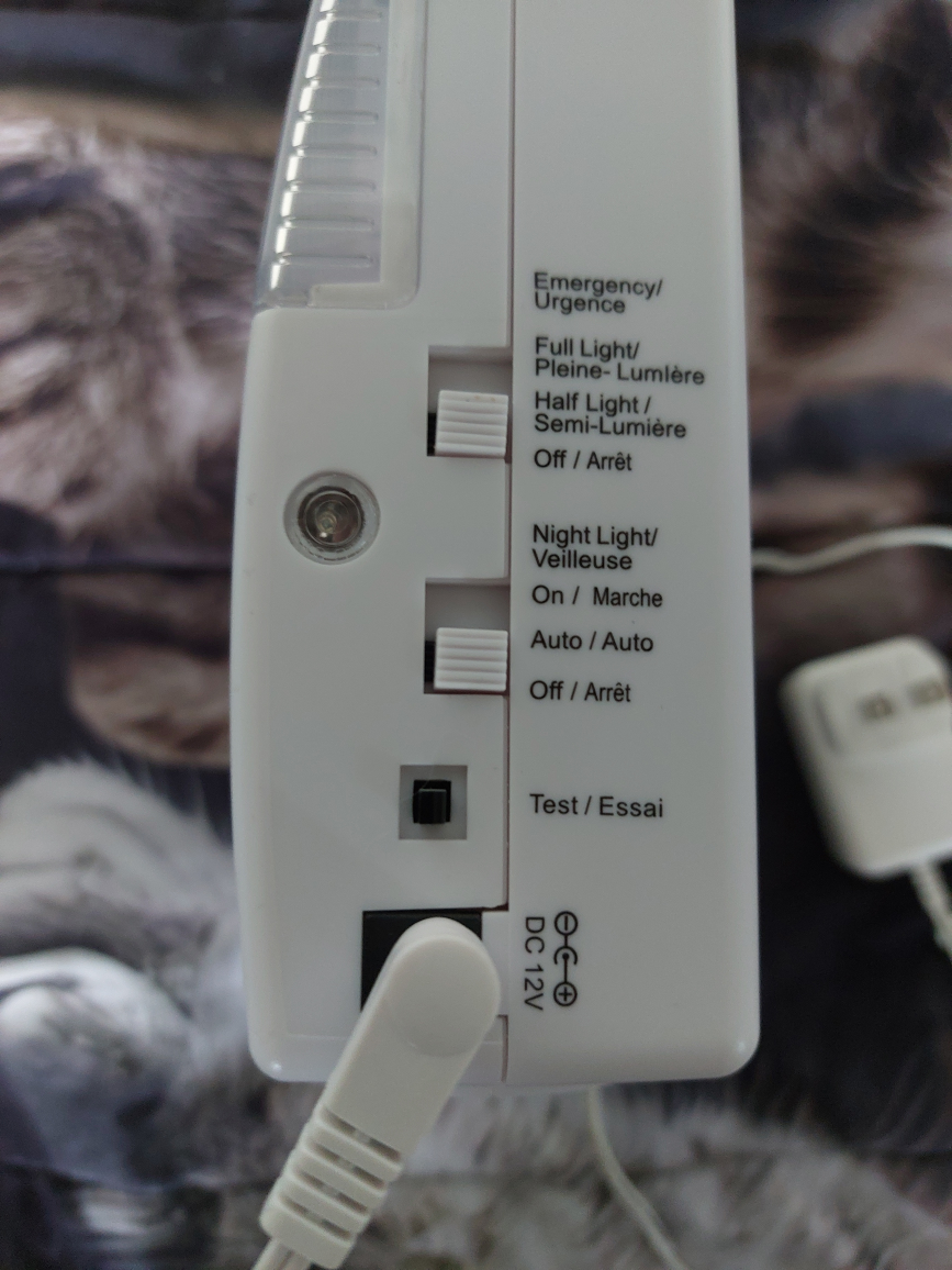 IDEAL EMERGENCY LIGHT - photo 2