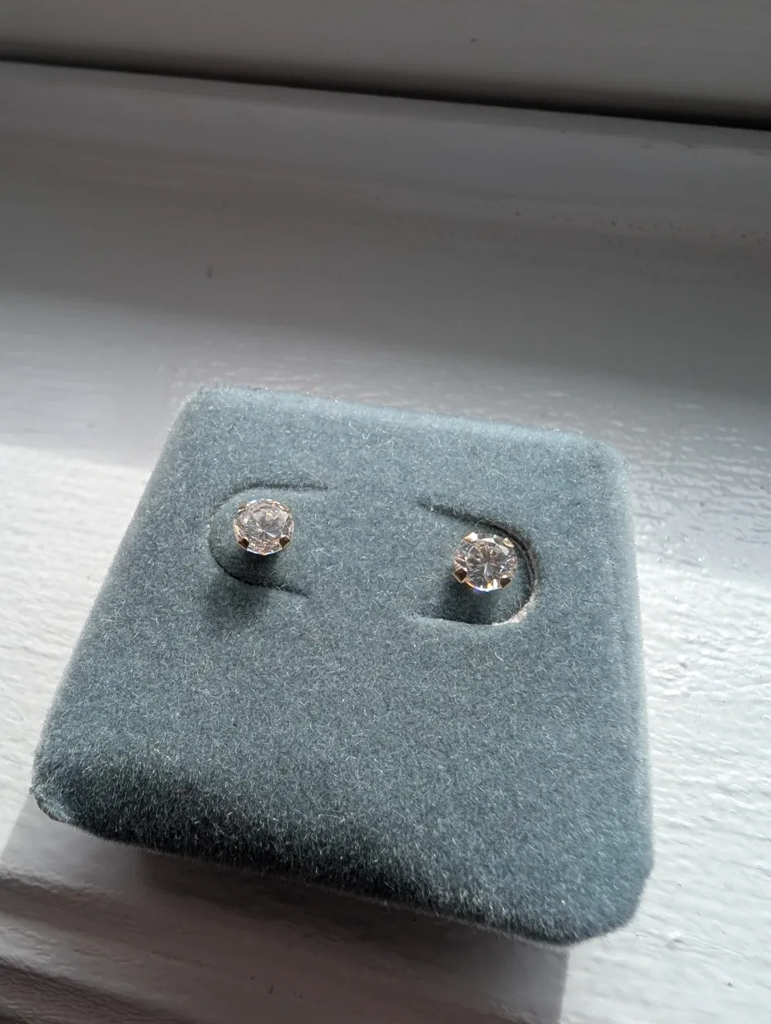 Brand New 14K Yellow Gold Cubic Zirconia Earrings For Sale - photo 3