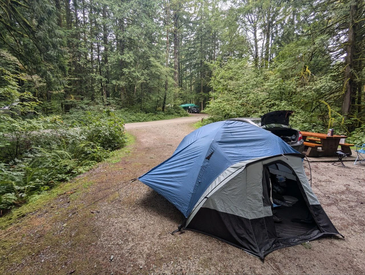 Camping bundle: Tent + electric air pump + gas portable stove