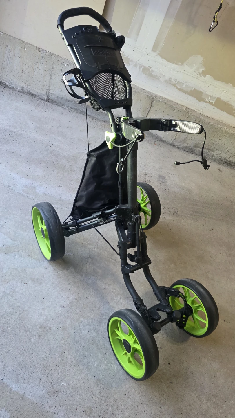 Great condition CaddyTek Golf Push Cart - photo 2