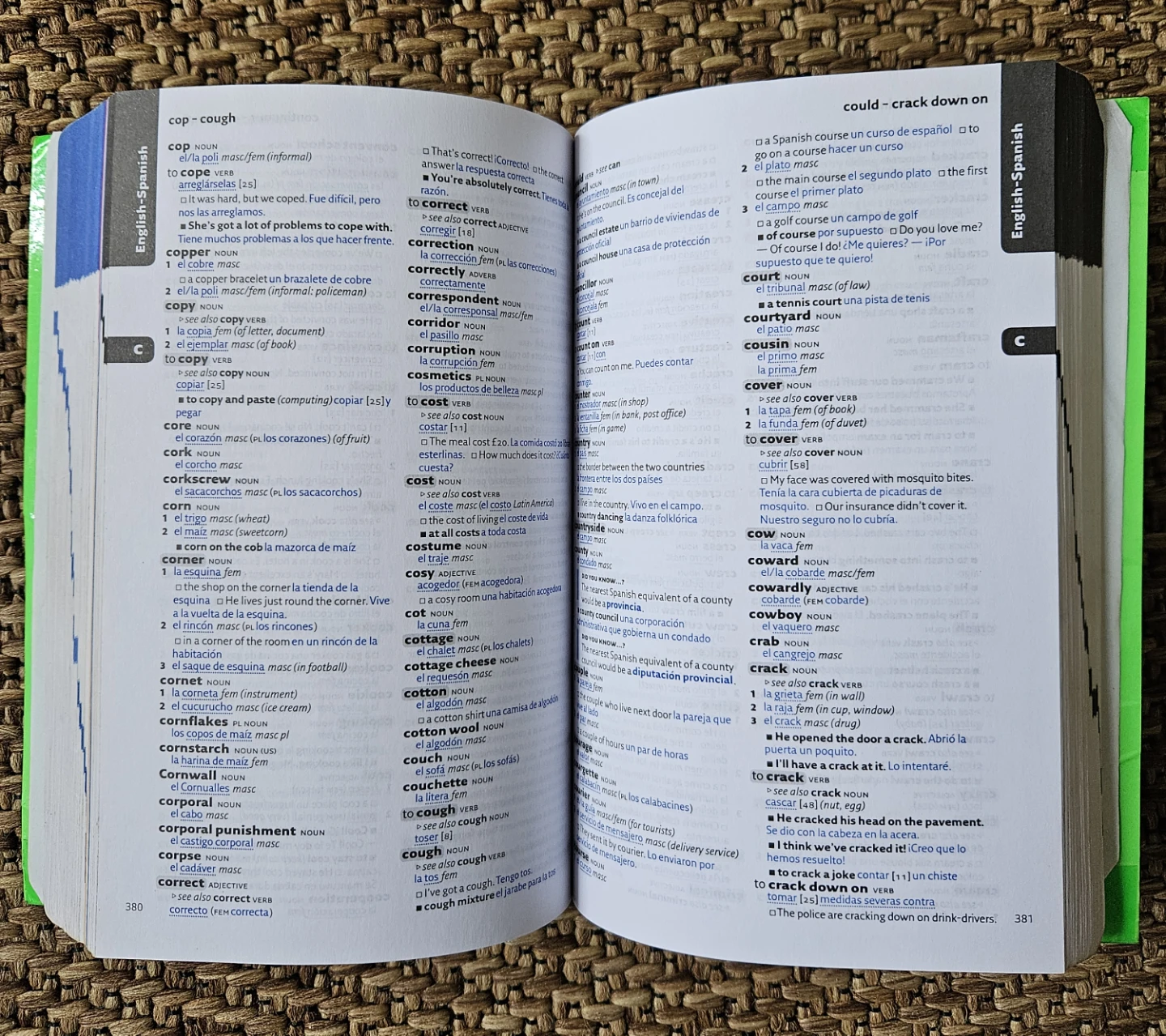 Collins Easy Learning Spanish Dictionary - photo 3