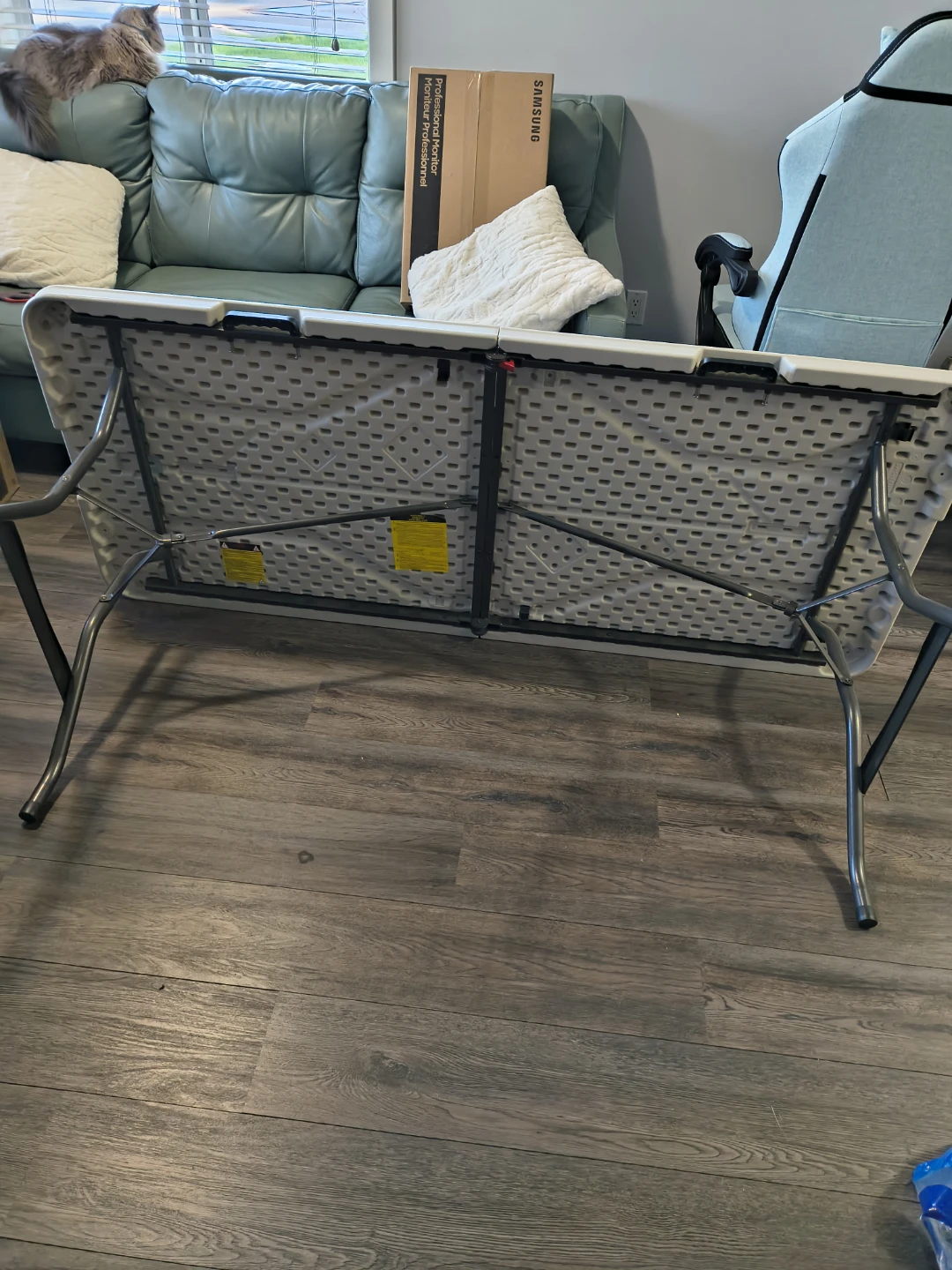 Folding Tables - photo 3
