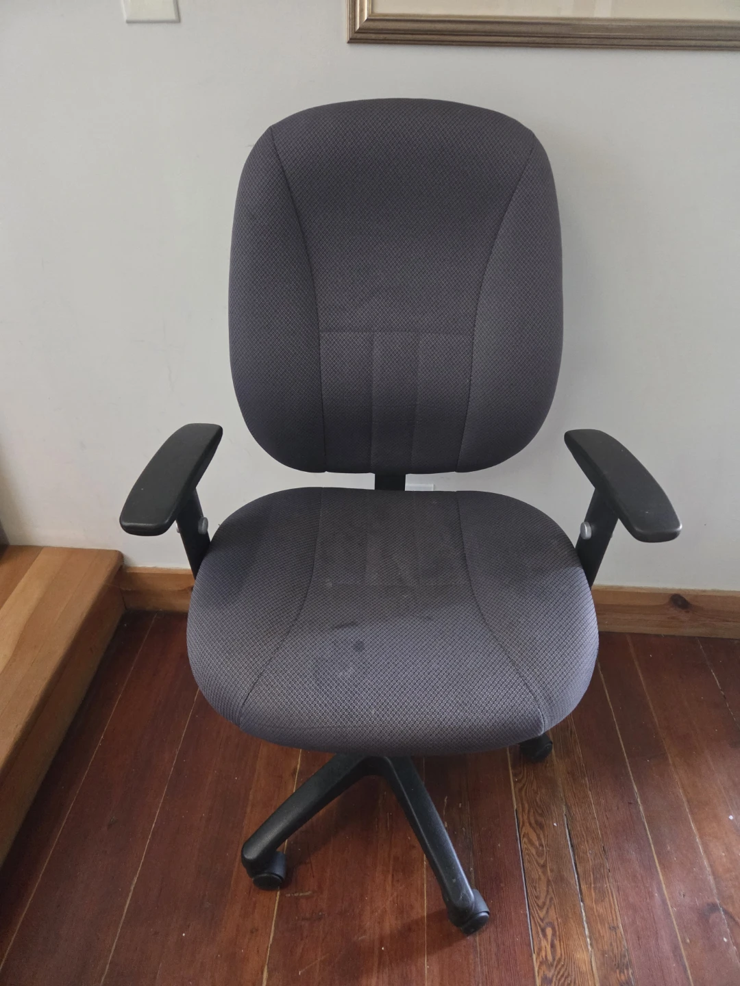 Grey Office Chair with Adjustable Height