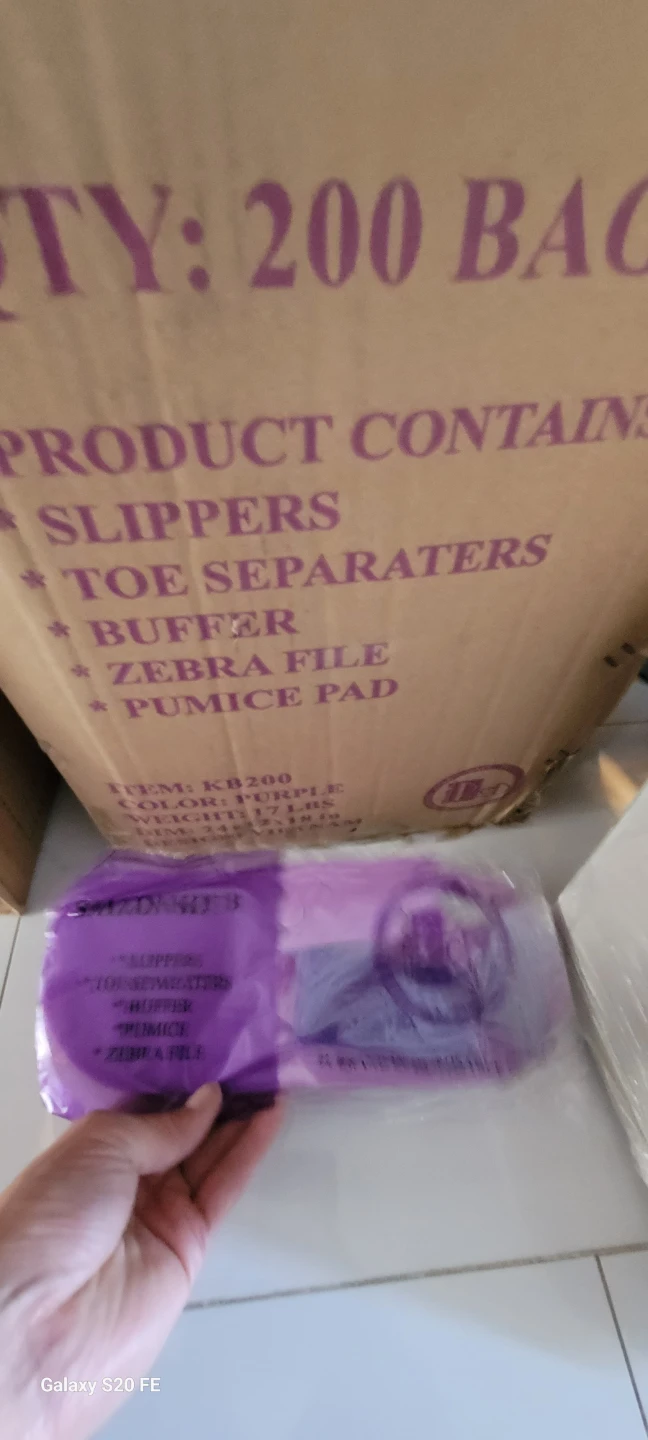 200 Bags of Purple pedicure kit!