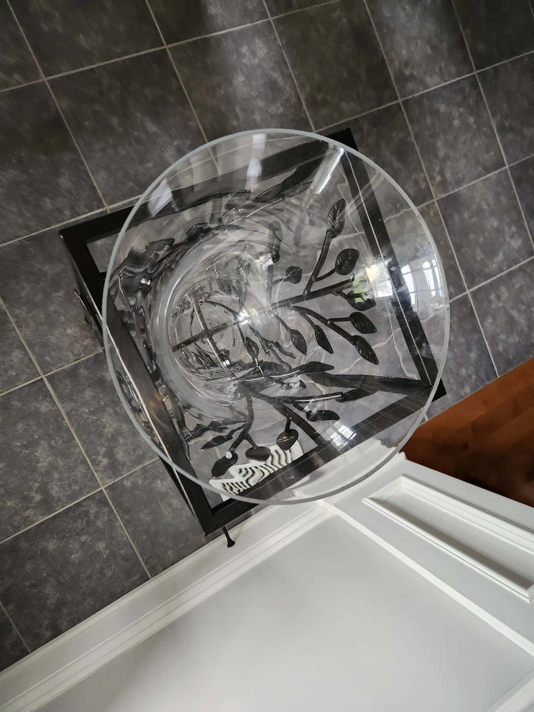 Decorative Metal and Glass Plant Stand