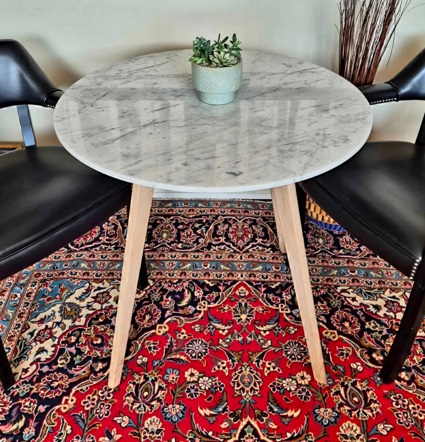 Article Designer White Marble Round Dining Table - photo 3