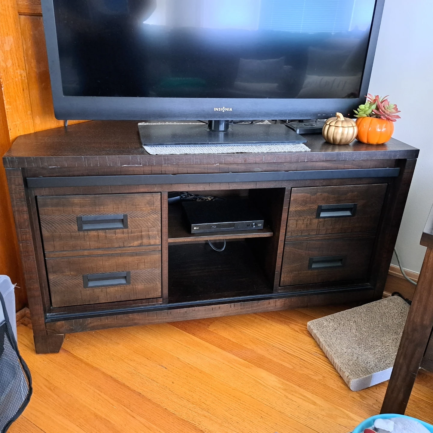 Montana 48" Brown Storage Corner TV Stand