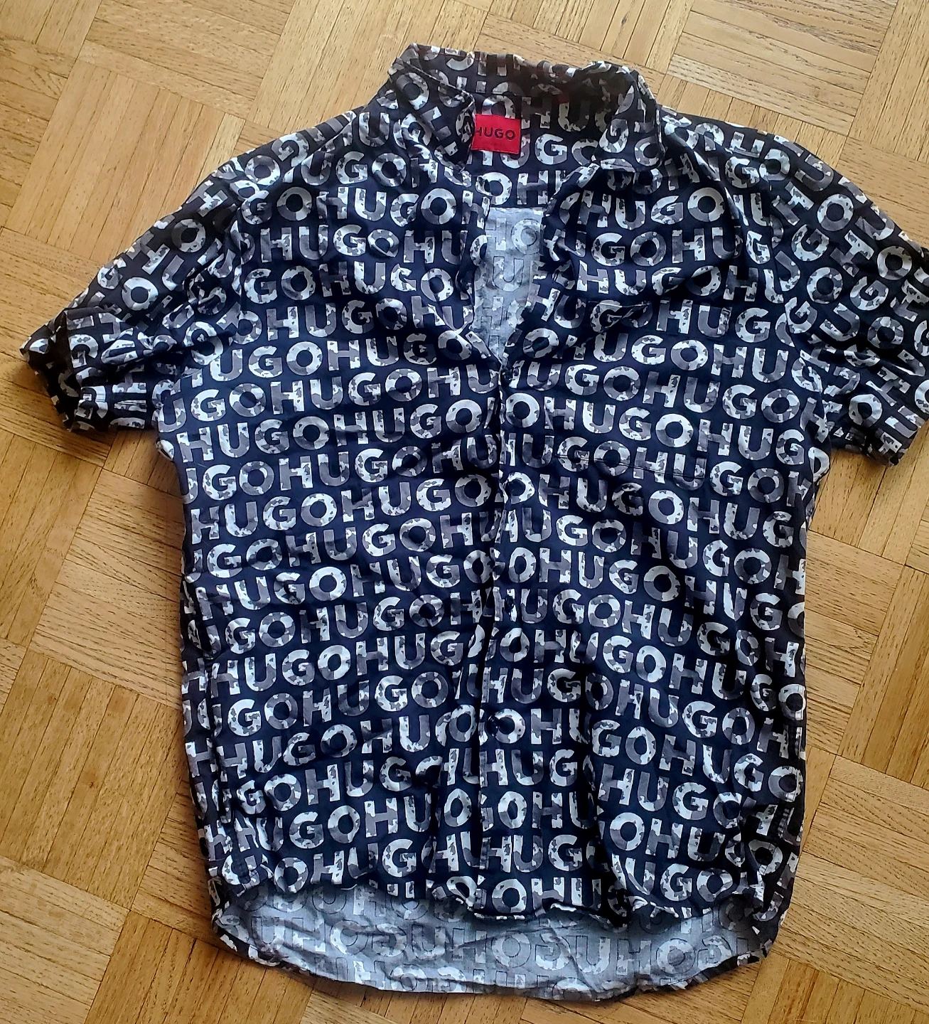 HUGO BOSS - Short Sleeve Button-Up Shirt
