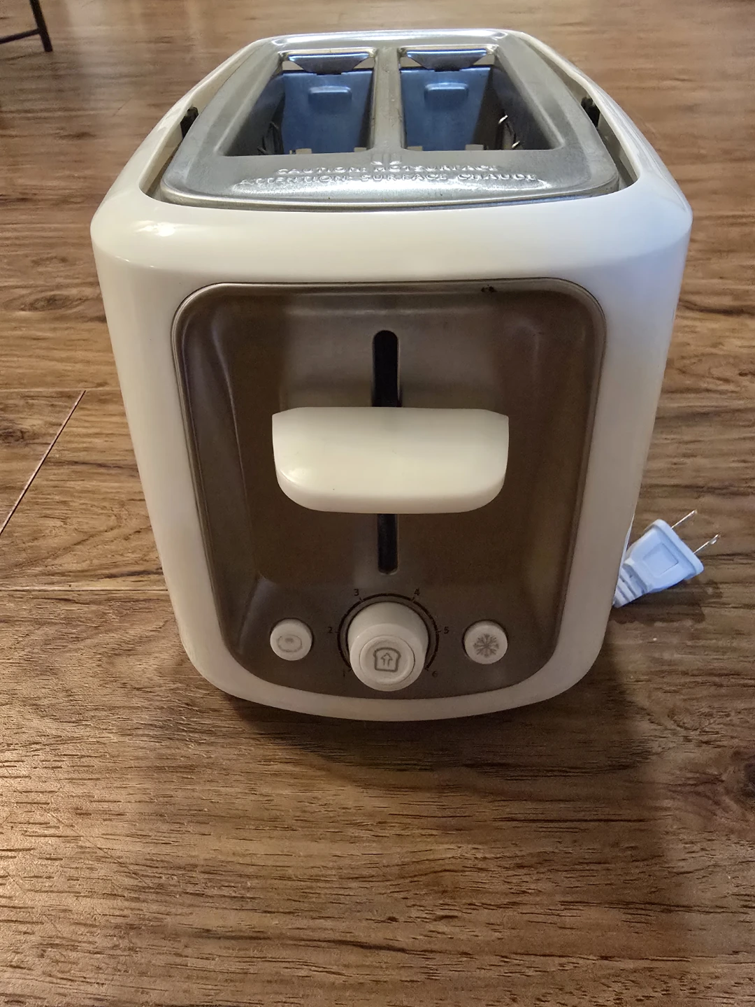White Toastmaster 2-Slice Toaster - photo 3