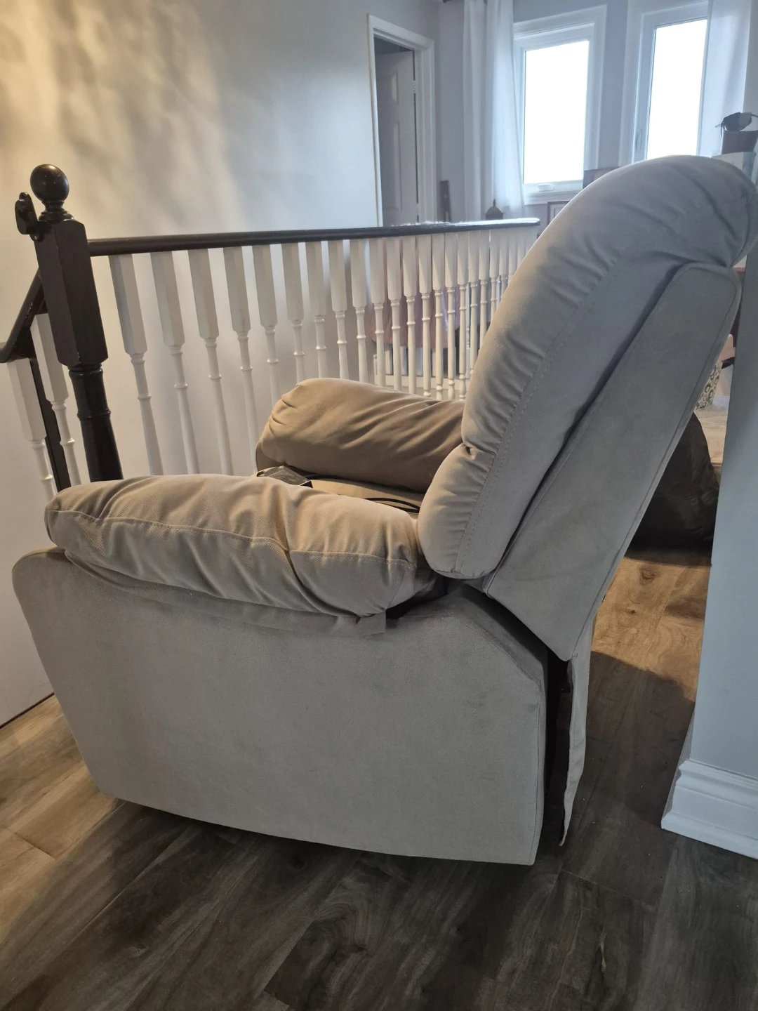 Recliner Chair
