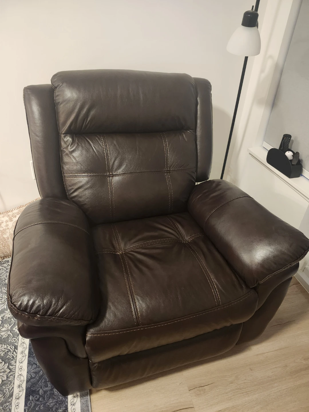 Recliner Rocker Sofa (Excellent Condition!) - photo 3