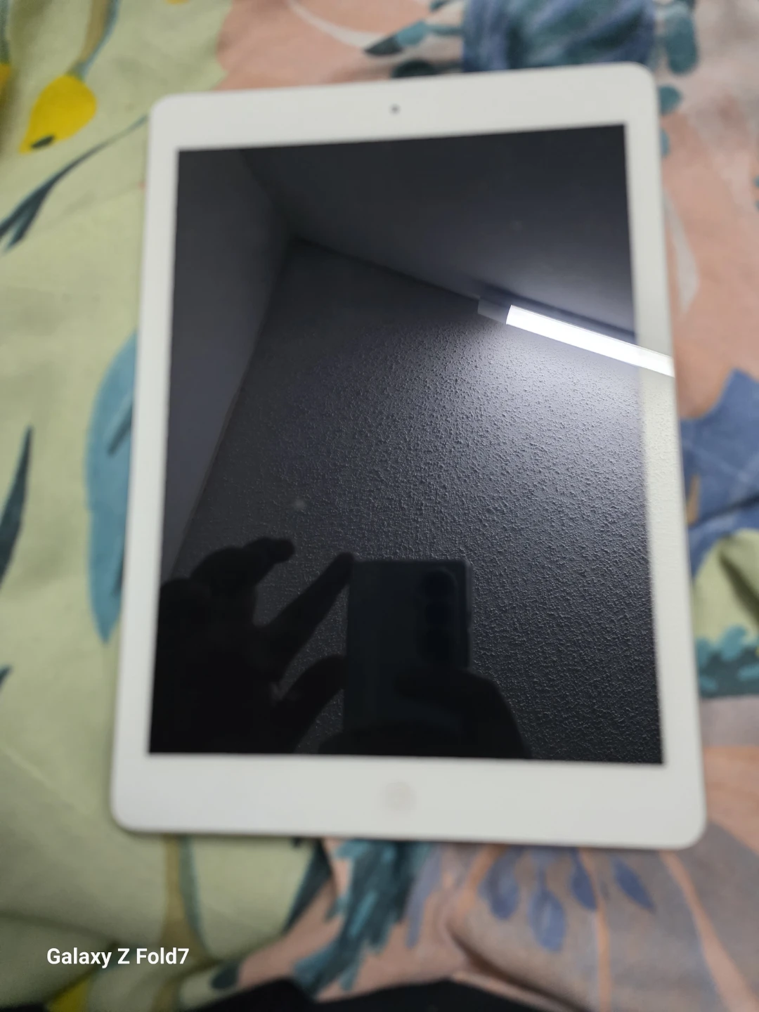 Apple iPad Air 16GB Silver - photo 2