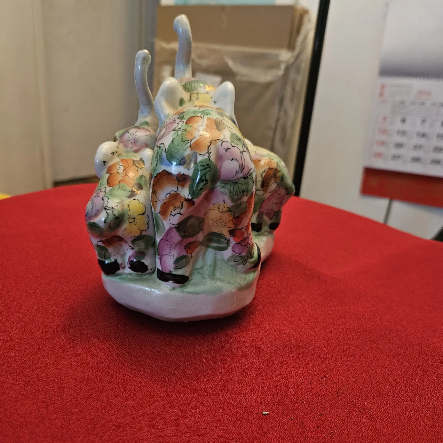 Ceramic Elephant Family Figurine - photo 3