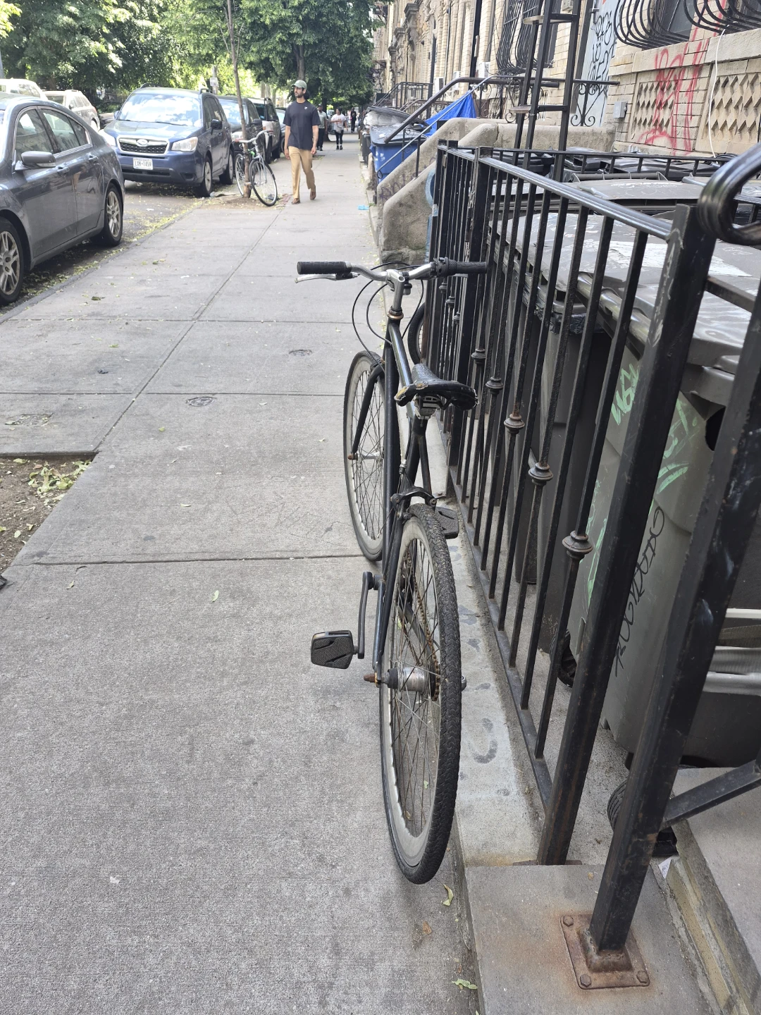 Black Men's Bicycle - photo 2