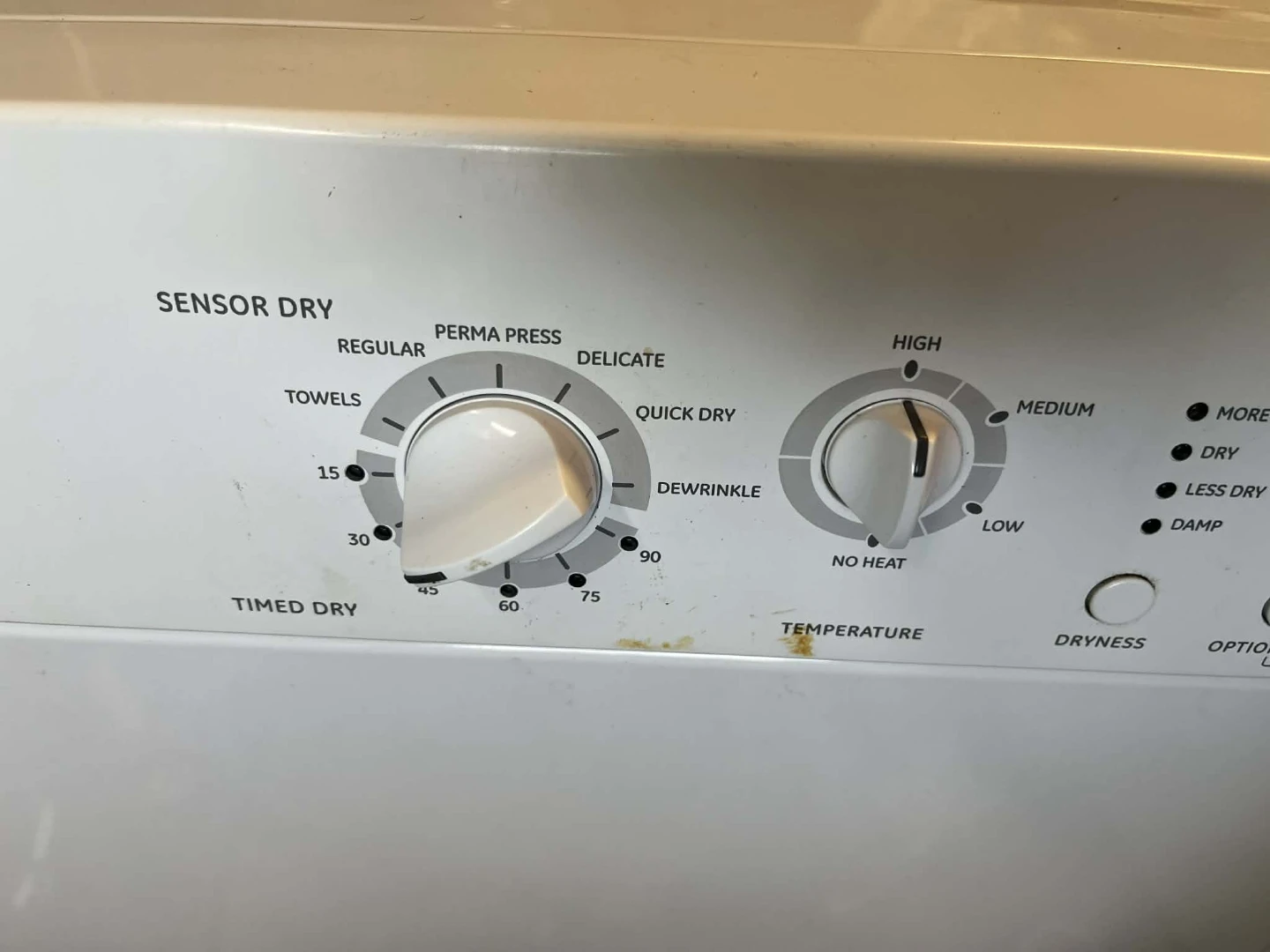 GE gas Dryer - photo 2
