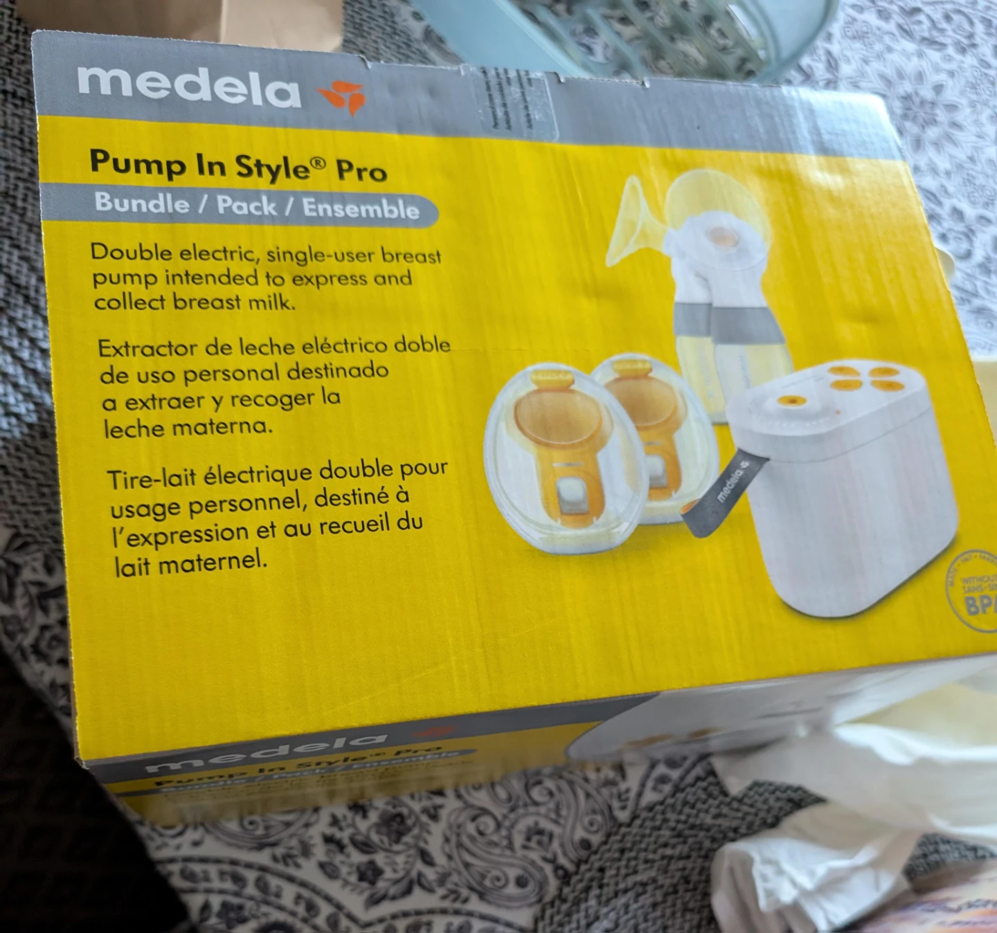 Medela Pump In Style Pro Double Electric Breast Pump Bundle