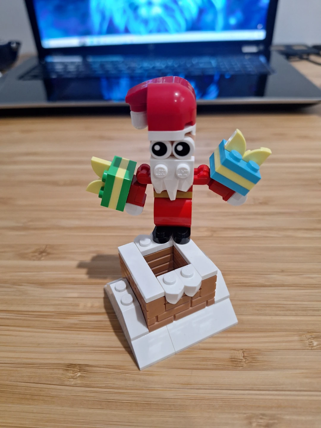 LEGO Creator Santa - photo 2
