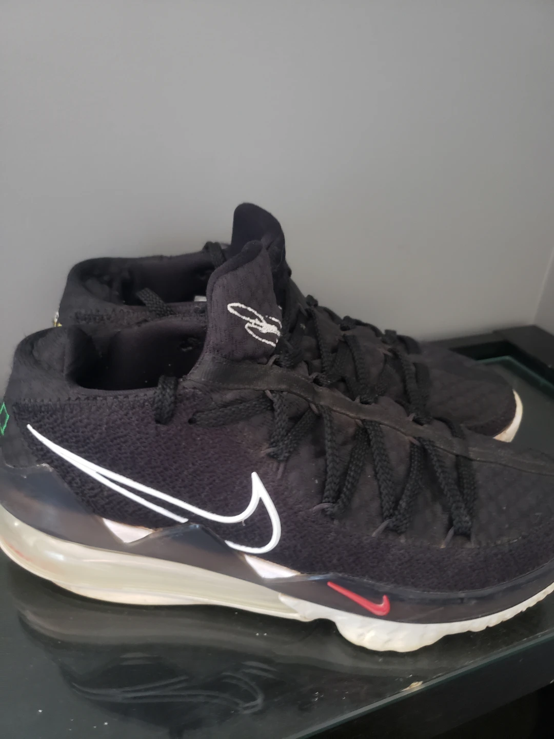 Size: us 8.  Nike LeBron 17 Low Basketball Shoes - photo 3