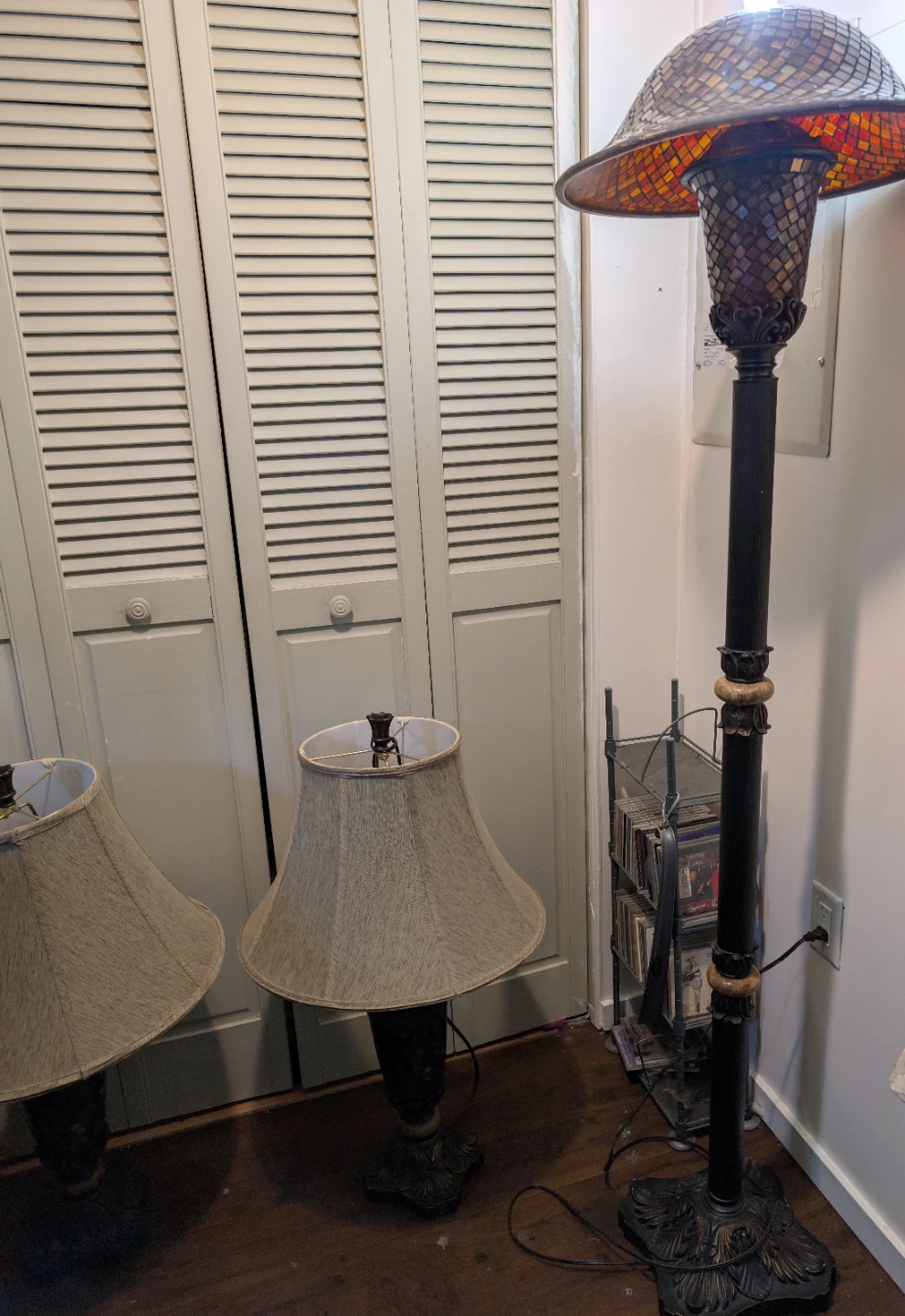 BEAUTIFUL Set of 2 Table Lamps and 1 Floor Lamp