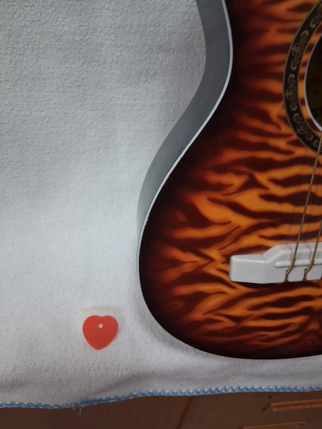 Happy Tune Acoustic Guitar - photo 2